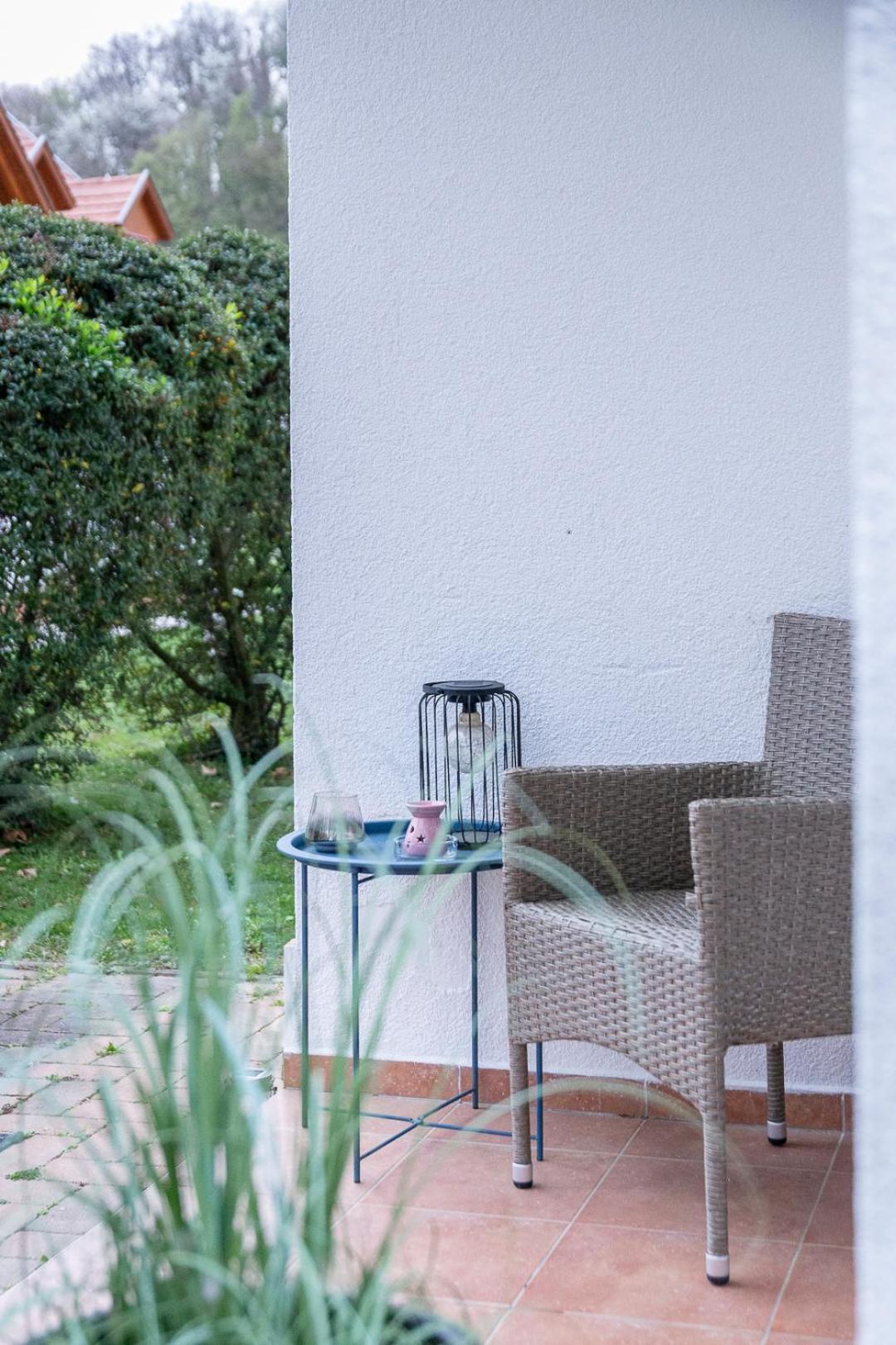 Birdie Apartman Zalacsány Exterior foto